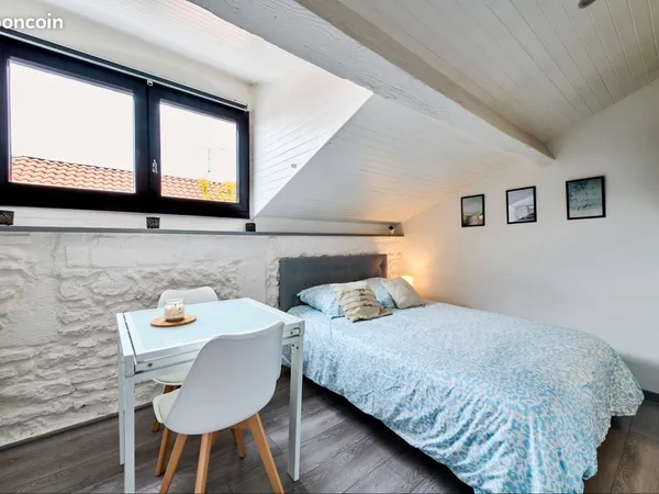 Studio meublé toutes charges comprises