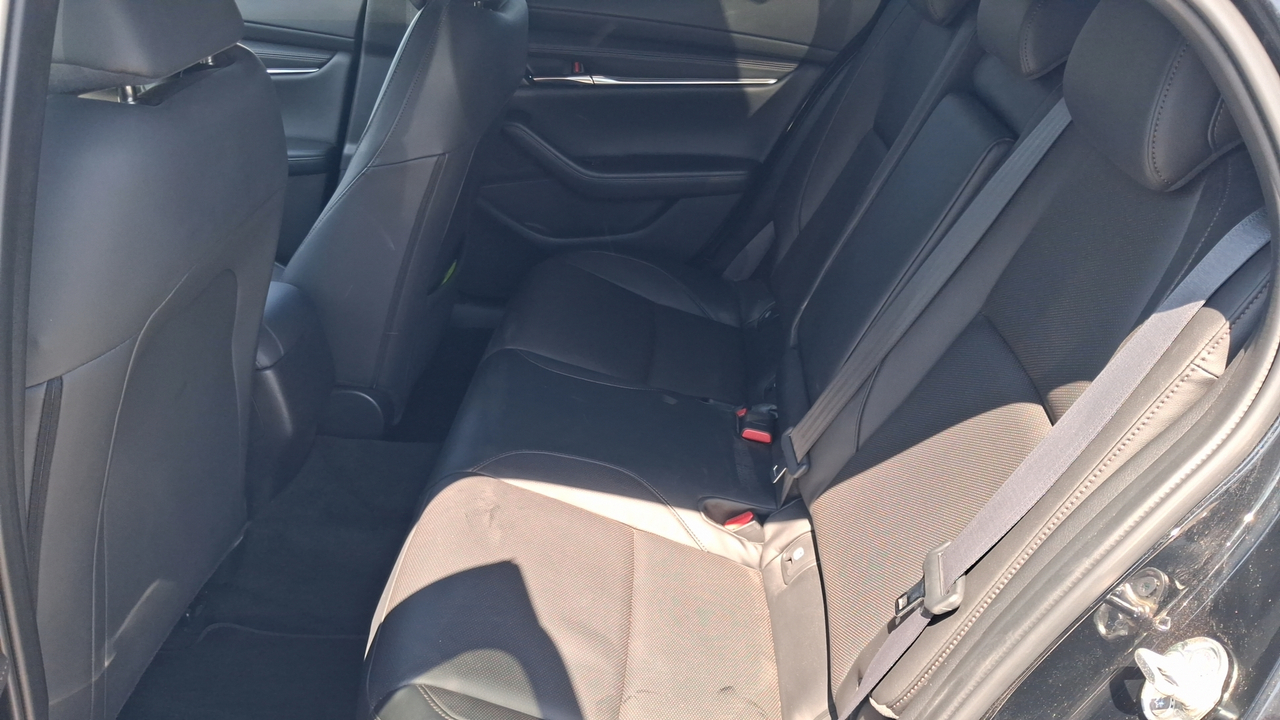 Mazda3 5 portes 2.0L SKYACTIV-X M Hybrid 180 ch 4x4 BVM6 — photo 12