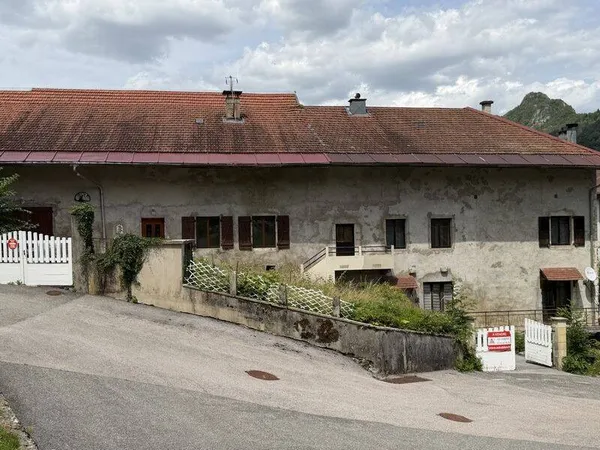 Maison 8 pièces 180 m²