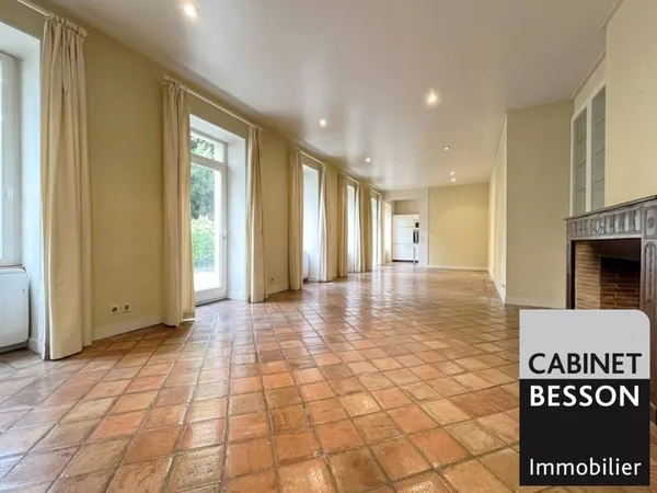 Appartement 6 pièces 168 m²