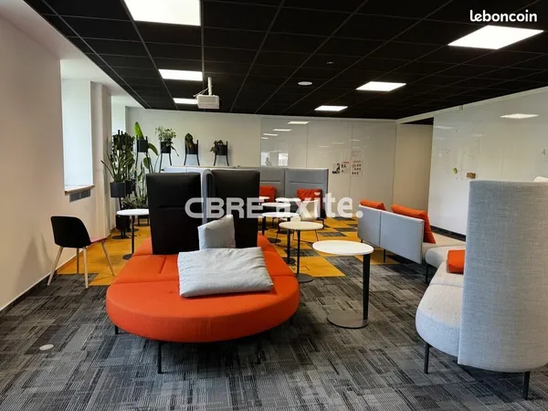 Bureaux 665 m² LE BOURGET DU LAC