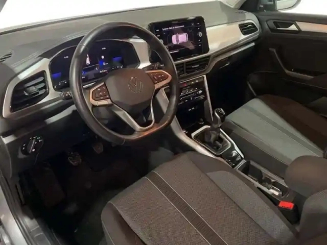 Volkswagen T-Roc 1.0 tsi 110 start/stop bvm6 life plus — photo 9