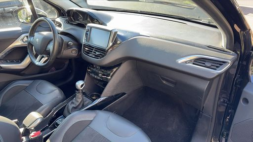 Peugeot 2008 Crossway 1.2 130.00 - Crossway – 2019 – 98297 km – Essence – Boîte Manuelle — photo 32