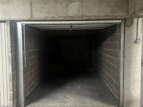 Garage fermé sous-sol Neudorf