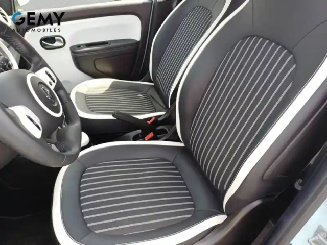 Renault Twingo iii e-tech — photo 9