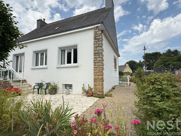 Maison bourg de Landévant - 3 pièce(s) et son grenier aménageable sur environ 1000m² de terrain