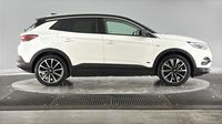 Opel Grandland X Hybrid4 300ch Ultimate — photo 4