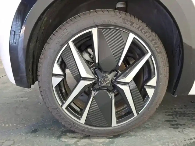 Peugeot 208 hybrid 110 e-dcs6 — photo 111