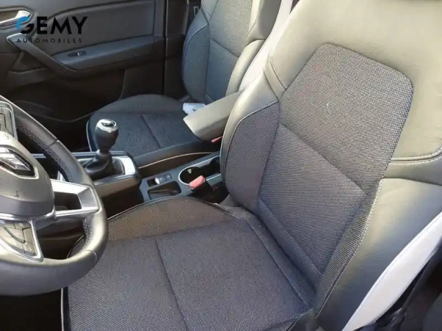 Renault Captur tce 90 — photo 9