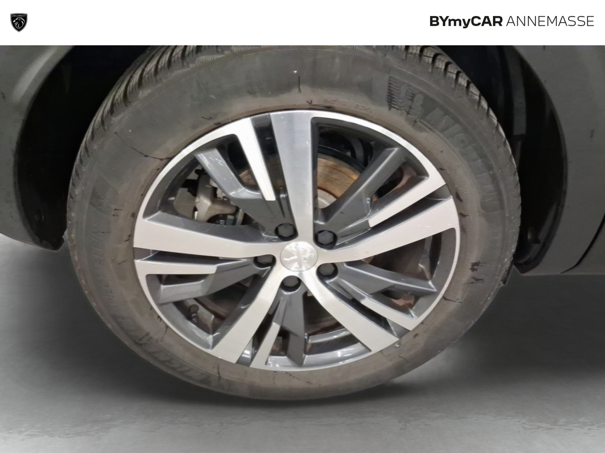 Peugeot 3008 Hybrid 225 e-EAT8 — photo 16