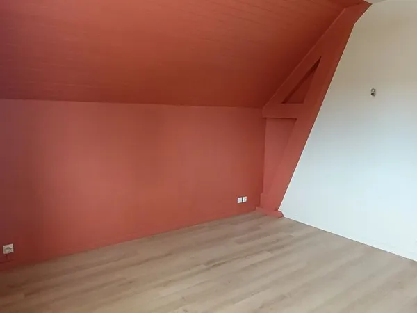 Grand appartement fraîchement rénové au coeur du quartier Velpeau