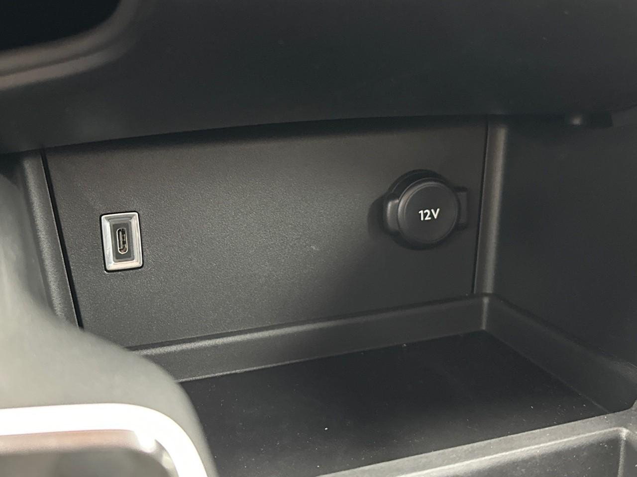 Ds Ds 7 crossback hybride rechargeable e-tense 225 eat8 opera — photo 27
