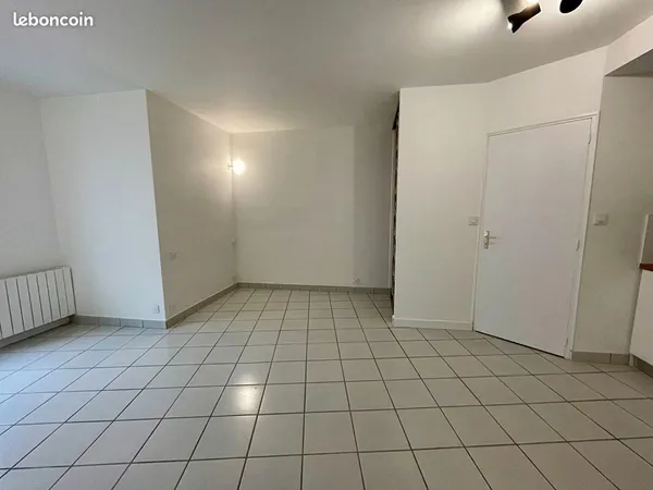 Studio 1 pièce 23 m²