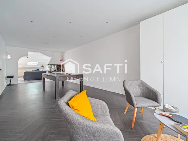 RARE SUR LE SECTEUR - Maison 230 m² + dépendance !