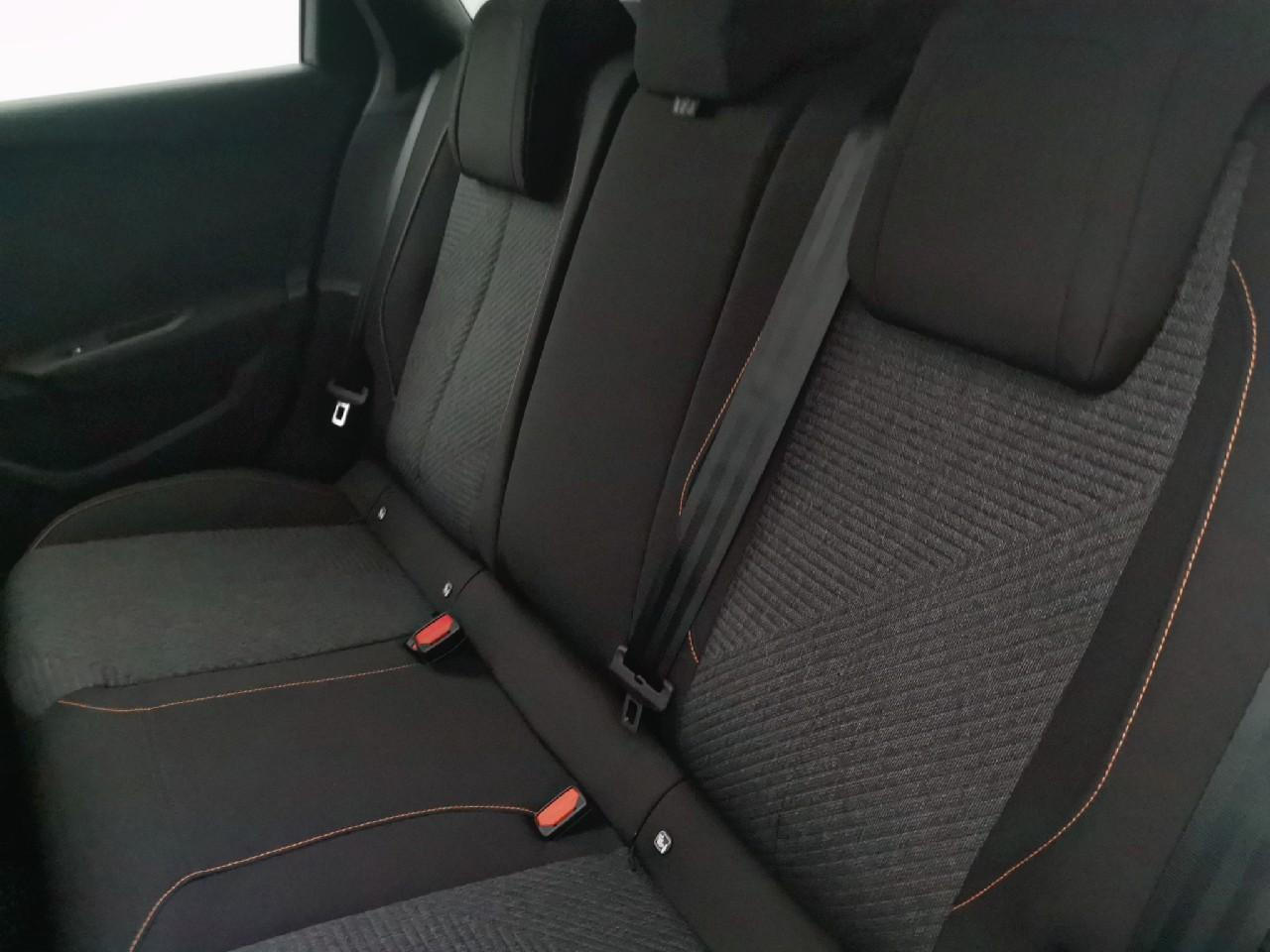Peugeot 308 sw hybrid 145 e-dcs6 style — photo 13
