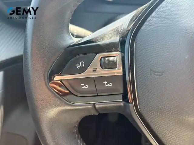 Peugeot 2008 puretech 100 s&amp;s bvm6 — photo 13