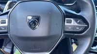 Peugeot 208 1.2 Hybrid 100ch Allure e-DCS6 — photo 25