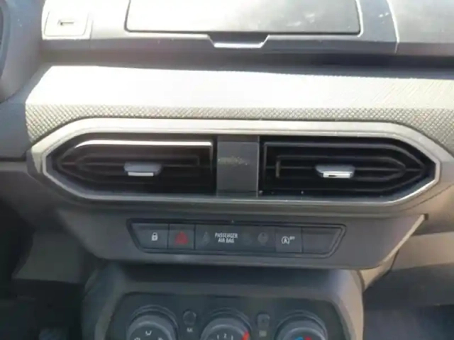 Dacia Sandero 1.0 sce 65ch essential — photo 13