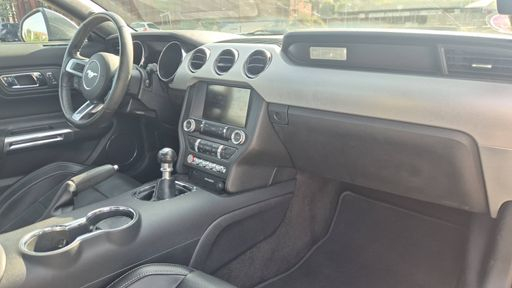 Ford Mustang 5.0 V8 421 - Gt Fastback – 2016 – 130115 km – Essence – Boîte Manuelle — photo 19