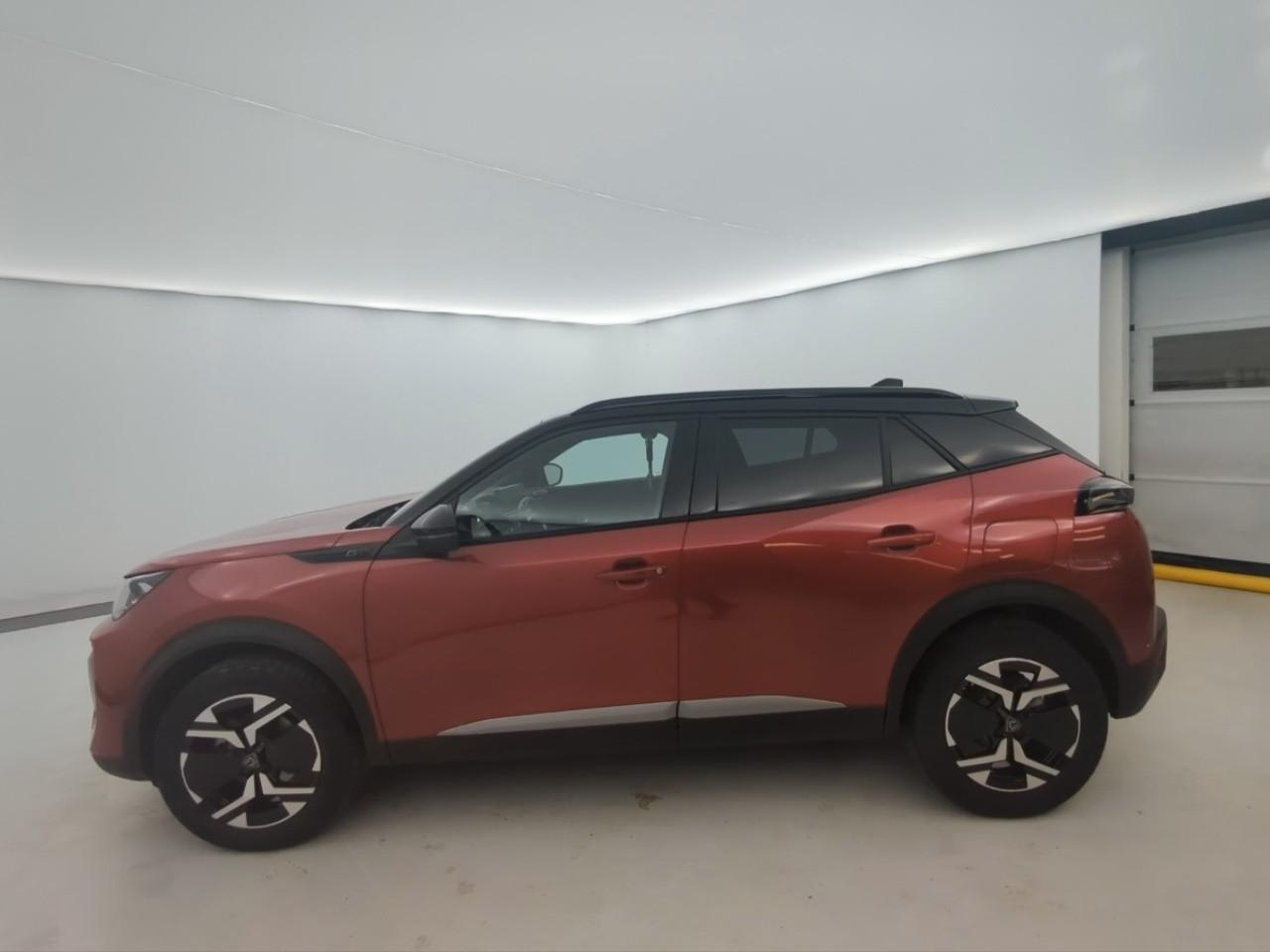 Peugeot 2008 puretech 130 s&s eat8 gt — photo 12