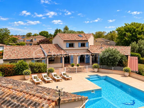 Maison 8 pièces 180 m²