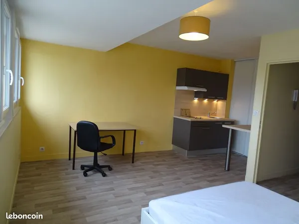 Grand Studio avec Parking - Centre Ville