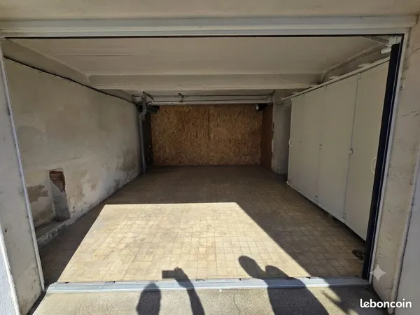 Stationnement Location Cholet  20m² 150€