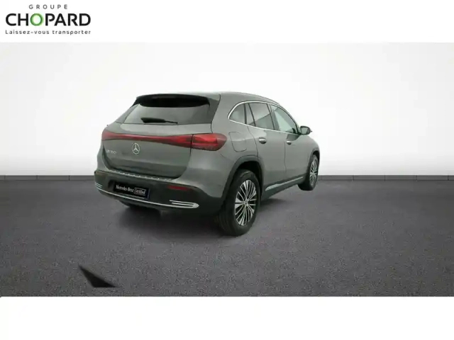 Mercedes Eqa 250+ — photo 30