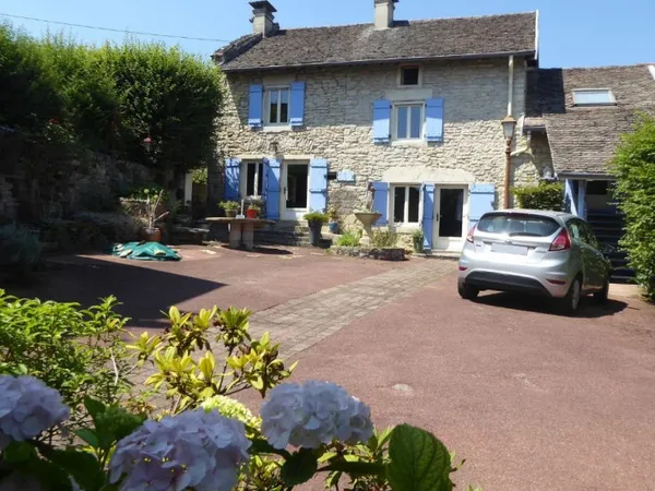 Maison en pierre 5 pièces 132 m²