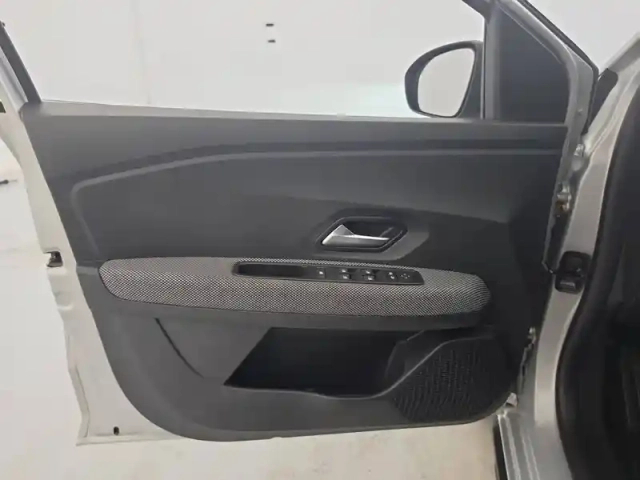 Dacia Jogger eco-g 100 7 places — photo 44