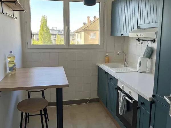 Appartement T3 proche uco