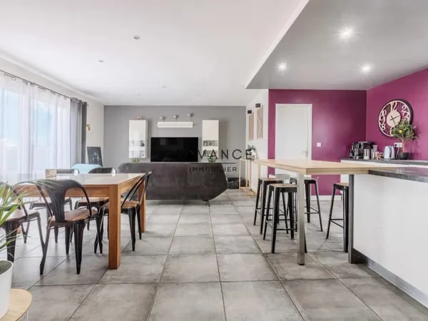 Maison 8 pièces 184 m²