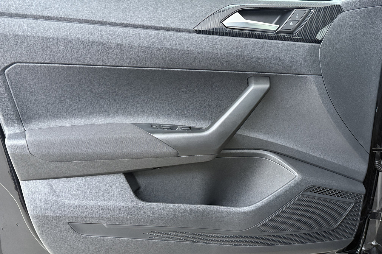 Volkswagen TAIGO — photo 17