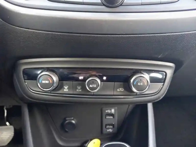 Opel Crossland 1.2 turbo 130 ch bva6 — photo 20