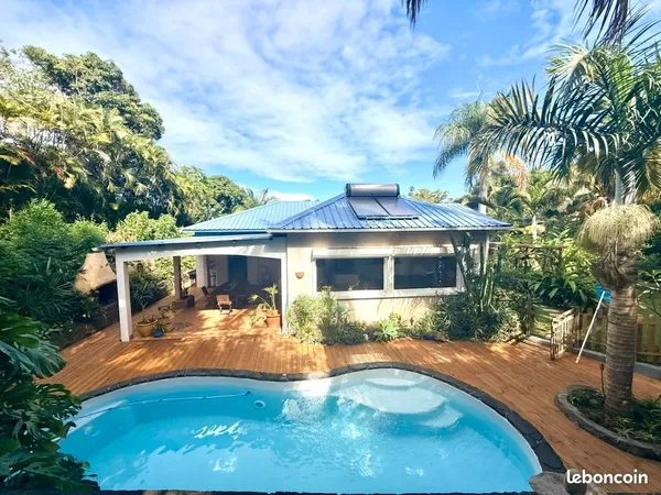 Villa lumineuse avec piscine et appartement indépendant