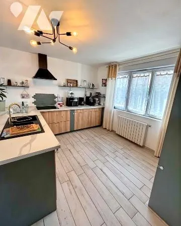 Maison 4 pièces 77 m²