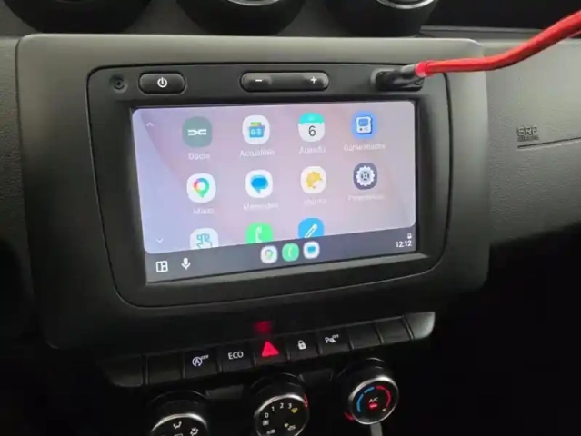 Dacia Duster 1.0 tce 100ch confort 4x2 suréquipé — photo 50