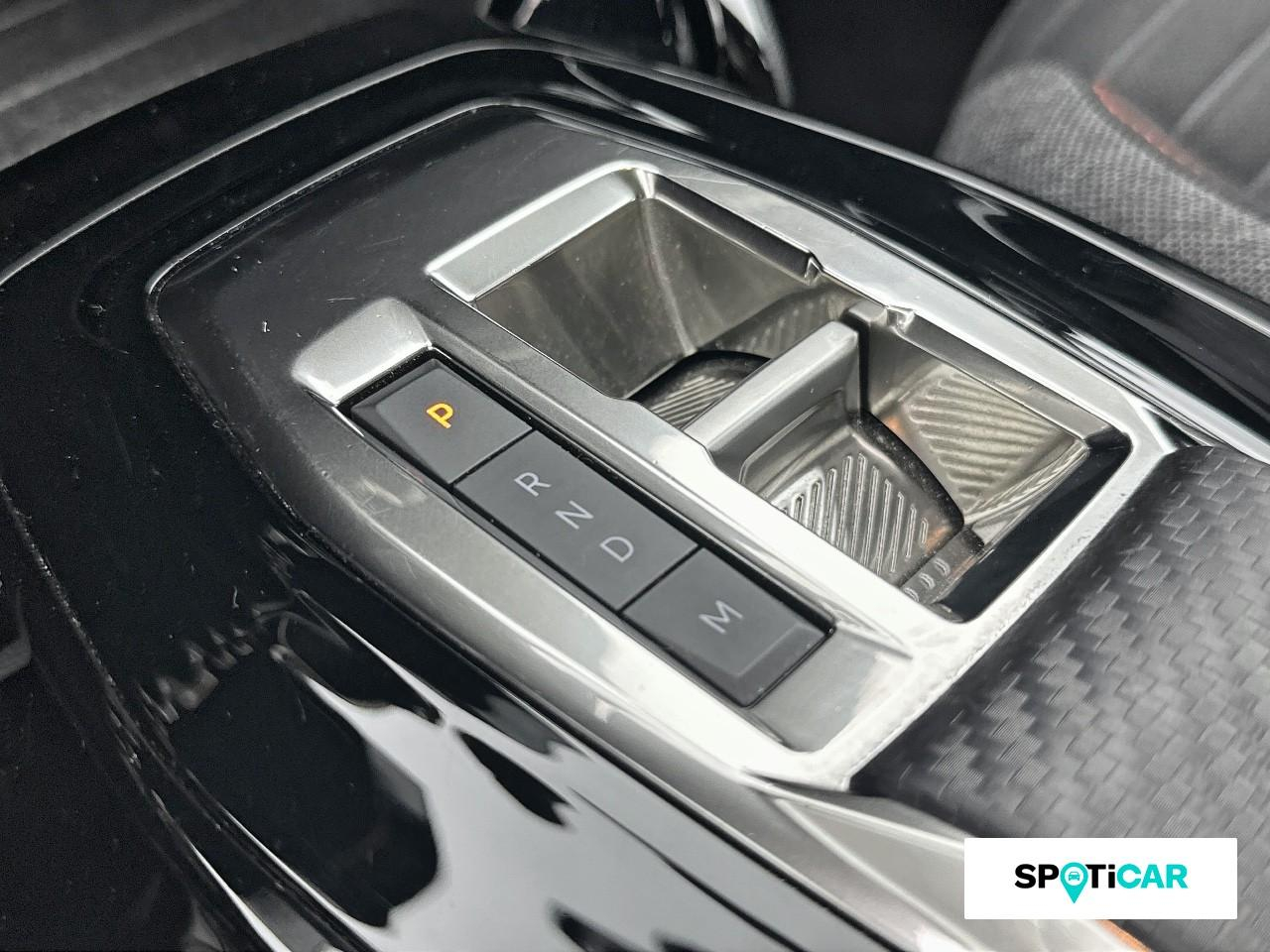 Peugeot 2008 1.2 puretech 130ch s&s active pack eat8 — photo 14