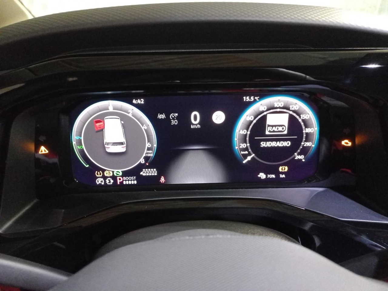 Volkswagen Utilitaires Multivan Court 1.5 eHybrid 245 4Motion DSG6 — photo 11