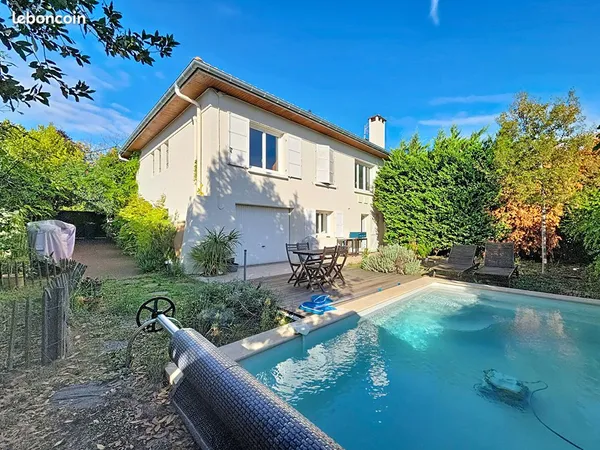 Maison 7 pièces 148 m²