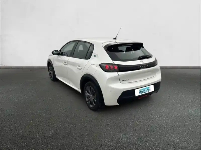 Peugeot 208 electrique 50 kwh 136ch — photo 7