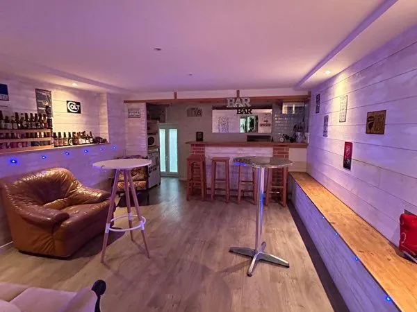 Location meublée Maison de rue 85m2 3pièces