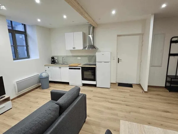 Appartement meublé T2 centre ville au calme