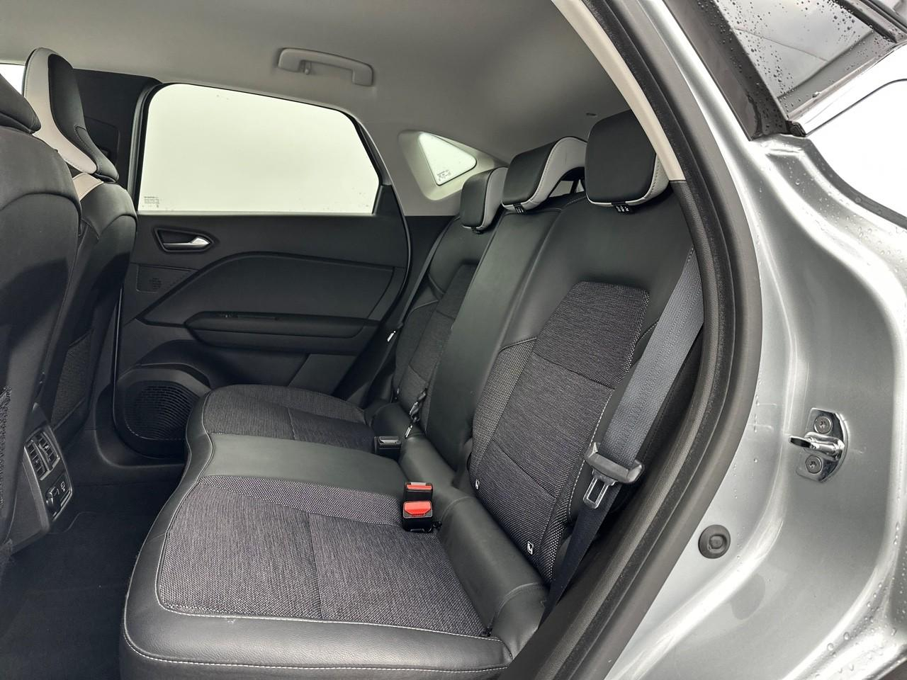 Renault Captur e-tech plug-in 160 intens — photo 13