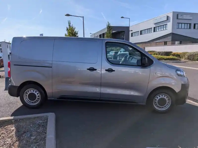 Opel Vivaro fgn l2 1.5 diesel 120 ch — photo 97