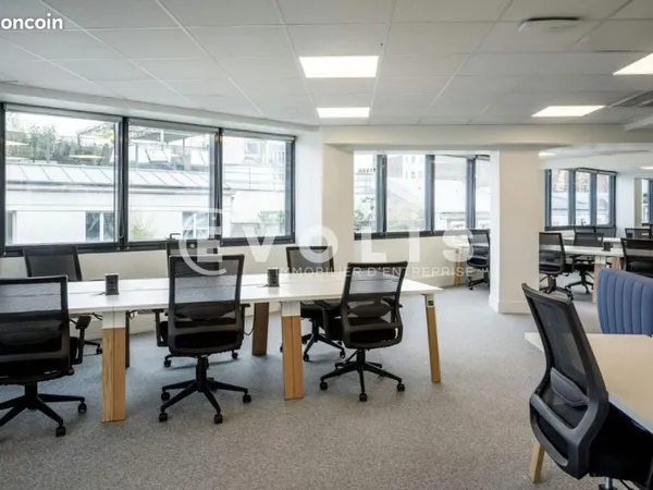 Bureau 65 m²
