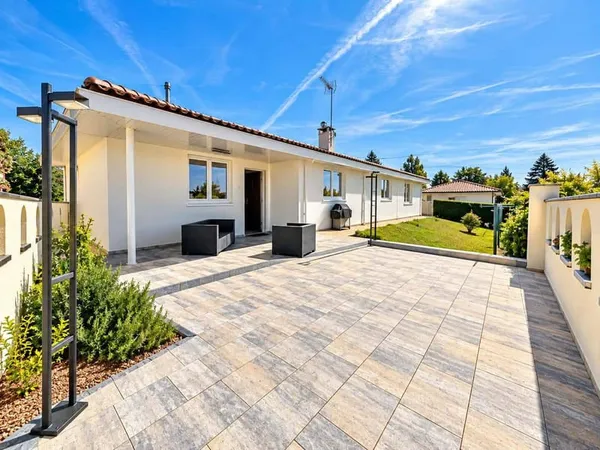 Maison de plain-pied 5 pièces 120 m²