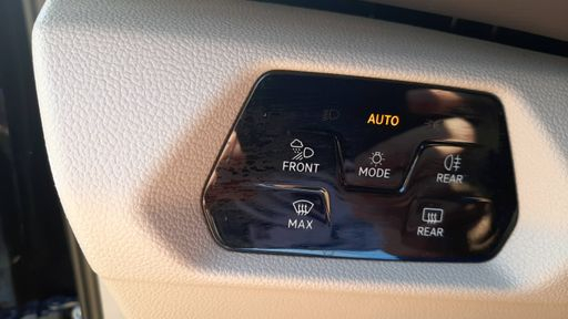 Volkswagen Multivan 1.4 e TSi 218 PHEV DSG6 - Combi Court Life – 2024 – 31628 km – Hybride rechargeable – Boîte Automatique — photo 38