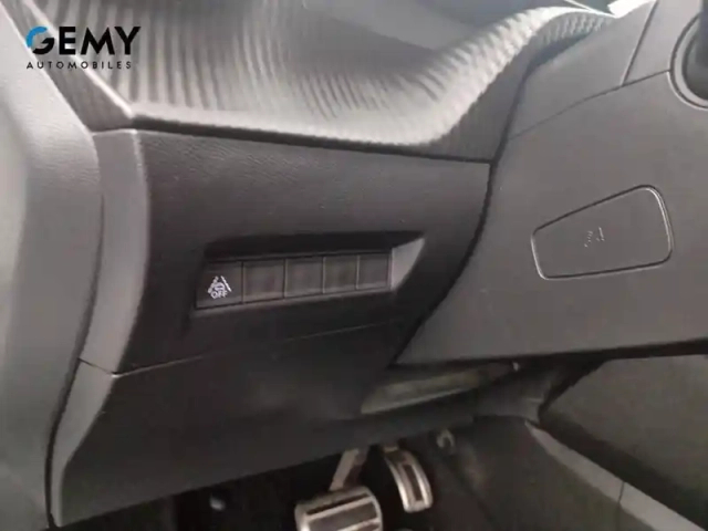 Peugeot 2008 puretech 130 s&amp;s eat8 — photo 17