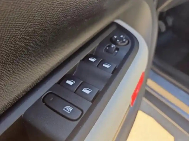 Citroën C3 1.2 turbo 100ch max — photo 13